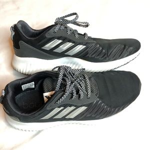 Adidas Alphabounce running black sneakers